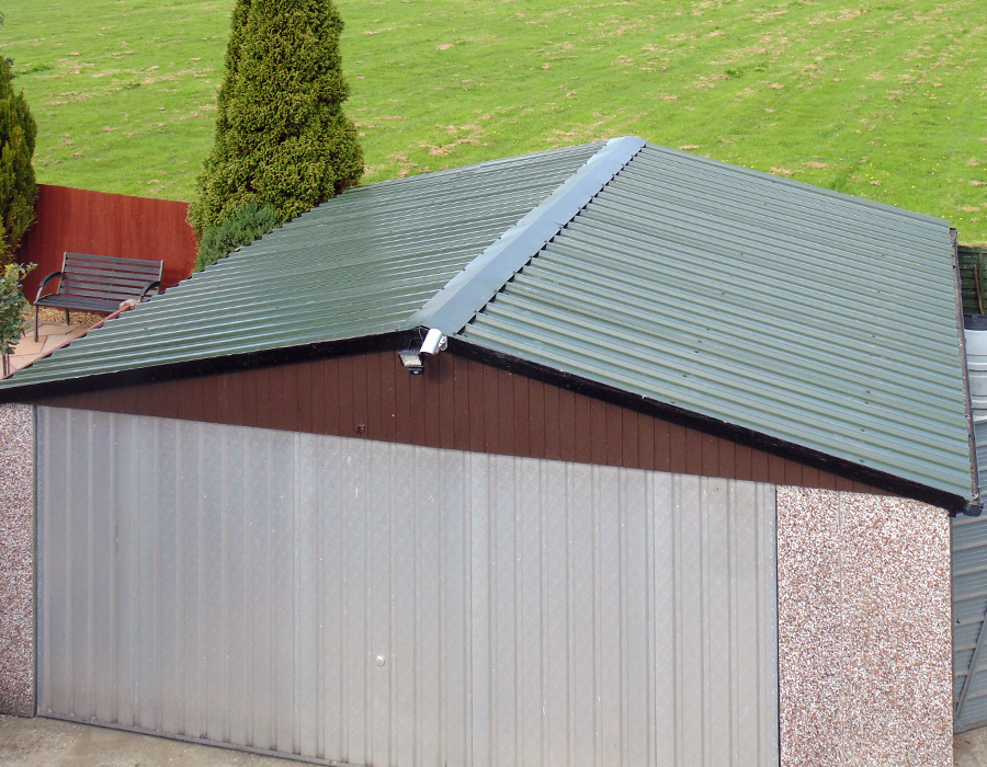 Двухскатная крыша на гараж. Устройство и достоинства двухскатной крыши для гаража